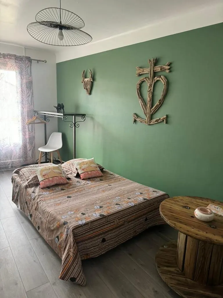 Le 134 Arles Centre Climatise 1 A 4 Personnes Appartement 0*,  France